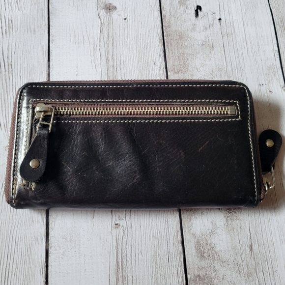 Vintage Roots leather wallet 🦫 🇨🇦 - Picture 2 of 4
